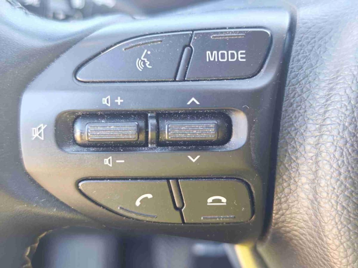 kia-stonic-2025-gasolina-1197cc