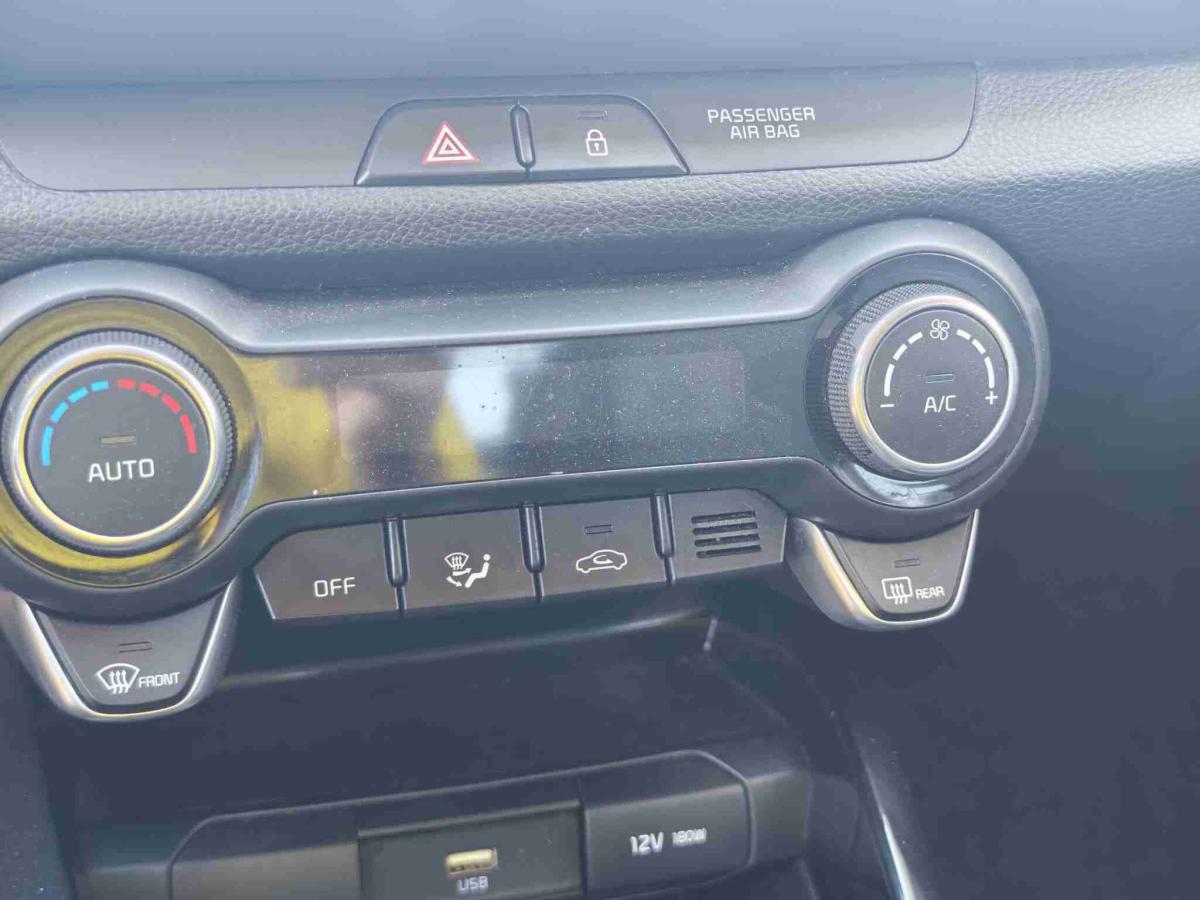 kia-stonic-2025-gasolina-1197cc