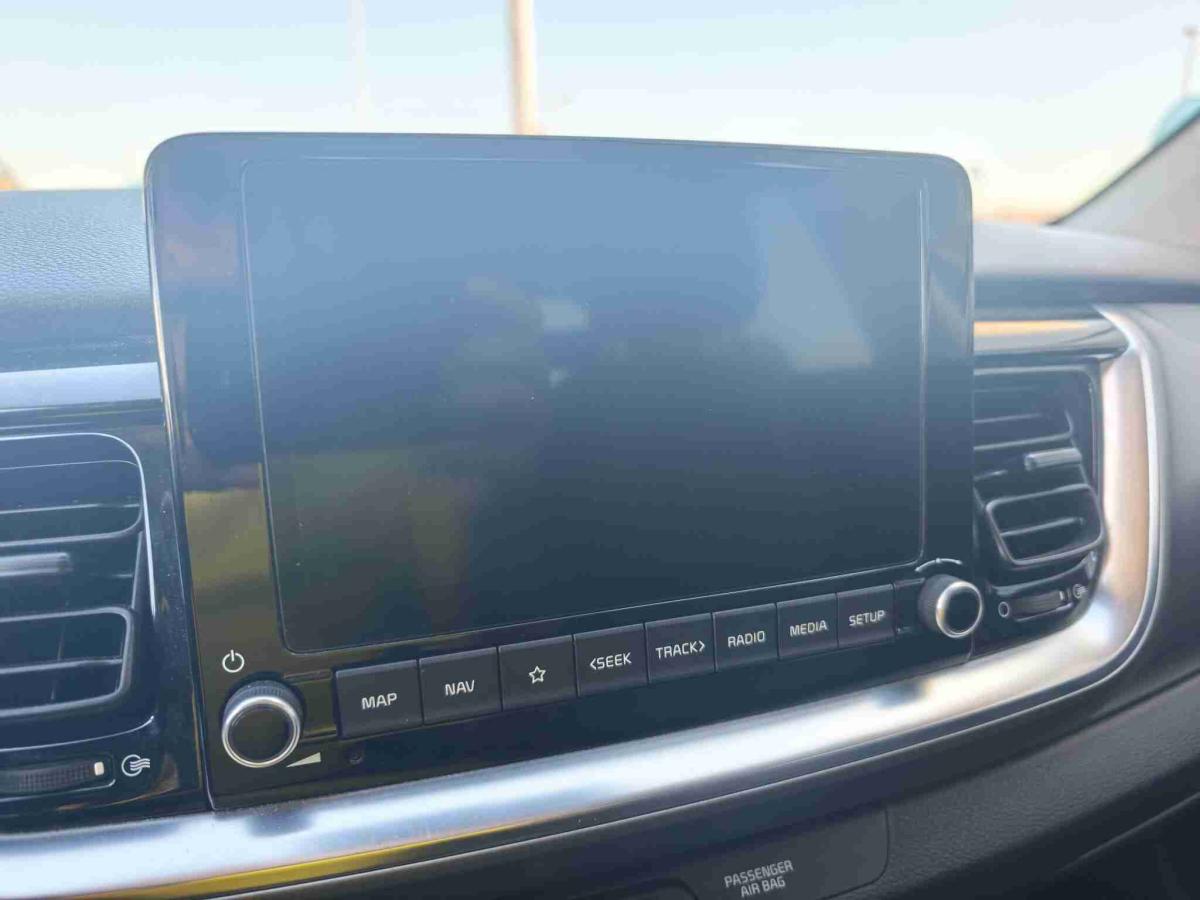 kia-stonic-2025-gasolina-1197cc