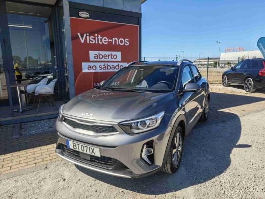 kia-stonic-2025-gasolina-1197cc