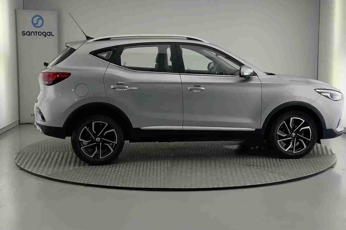mg-ya-2025-gasolina-999cc