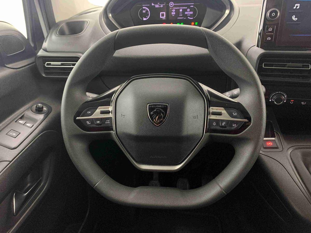 peugeot-partner-2025-diesel-1499cc