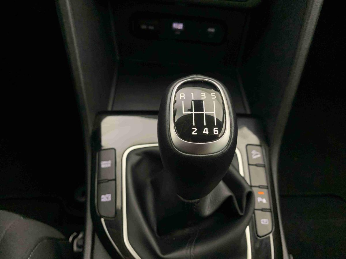 kia-sportage-2025-gasolina-1598cc