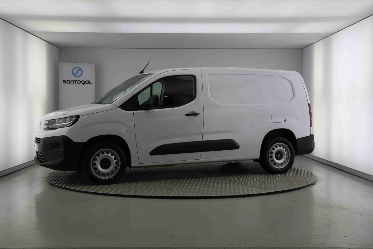 peugeot-partner-2025-diesel-1499cc