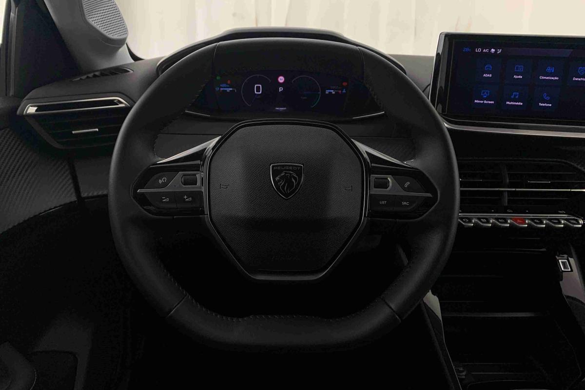 peugeot-208-2026-gasolina-1199cc
