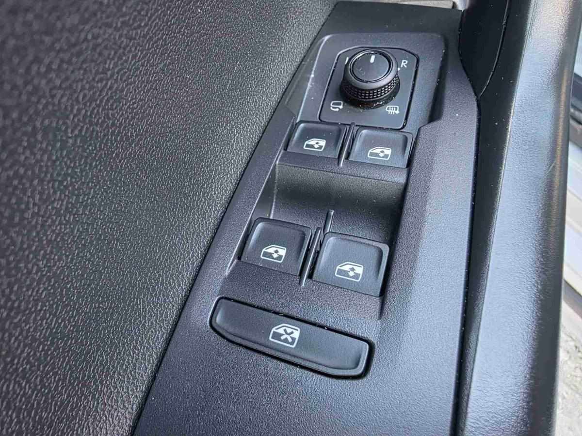 volkswagen-taigo-2025-gasolina-999cc