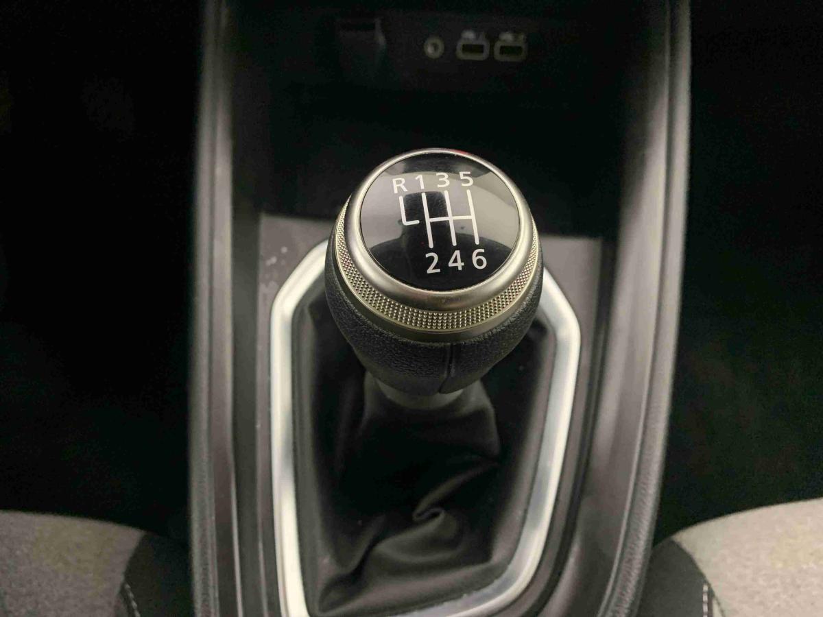 mitsubishi-colt-2025-gasolina-999cc