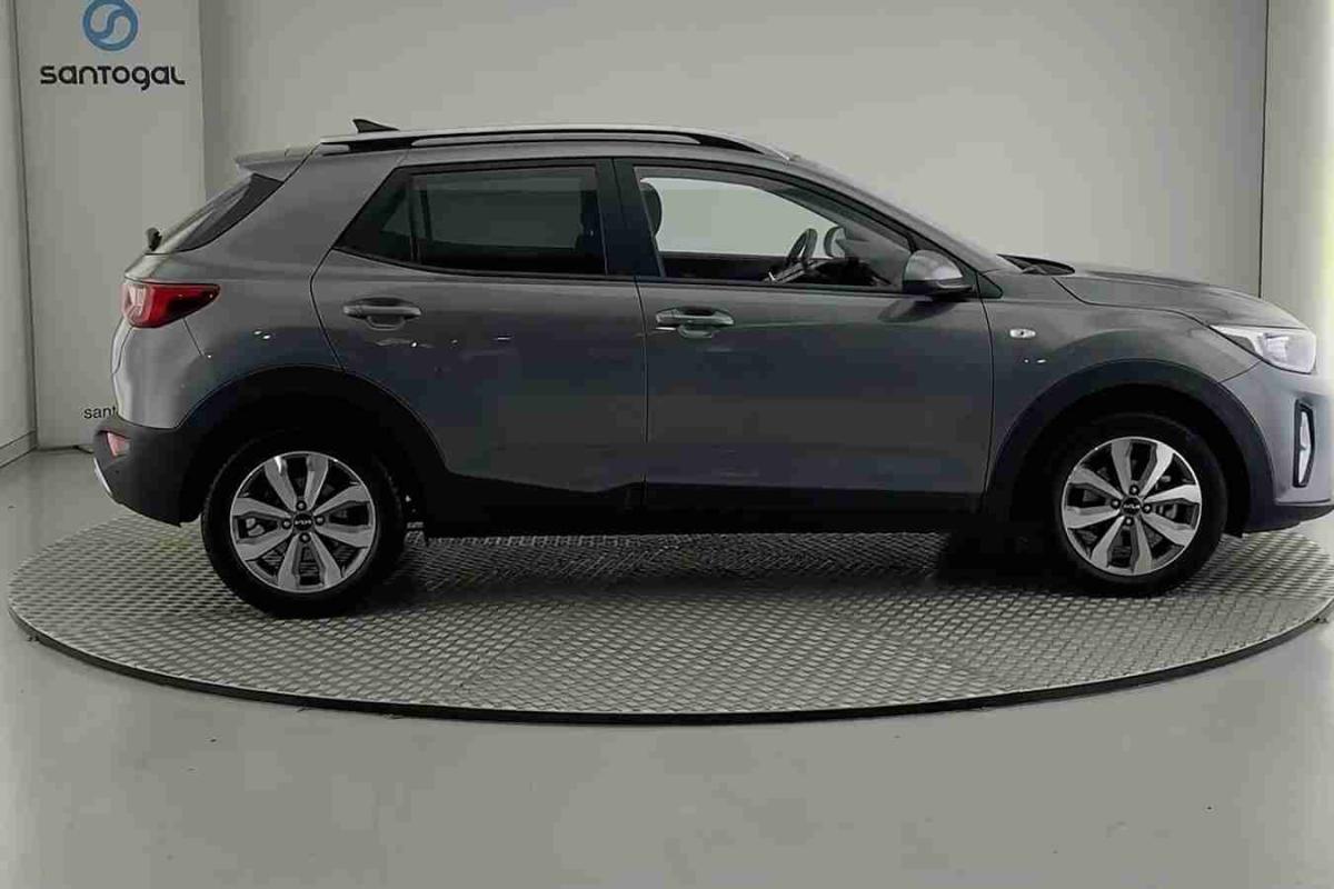 kia-stonic-2025-gasolina-1197cc
