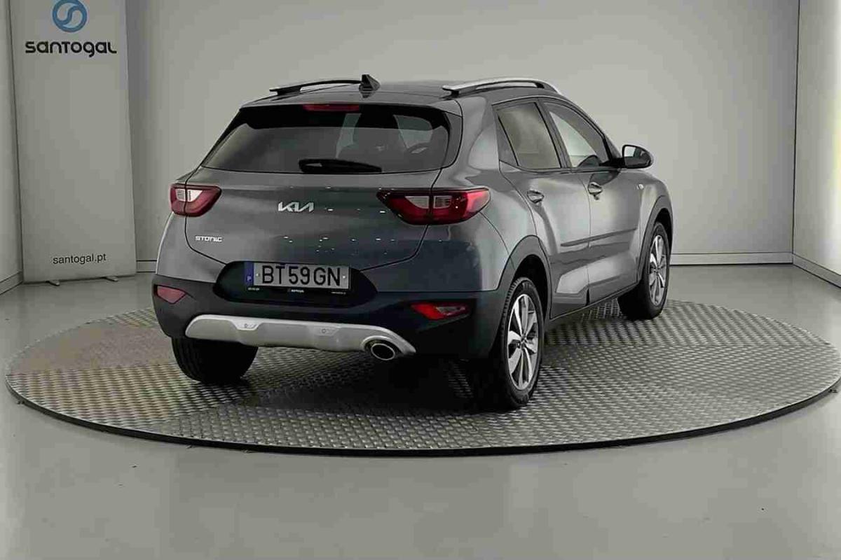 kia-stonic-2025-gasolina-1197cc