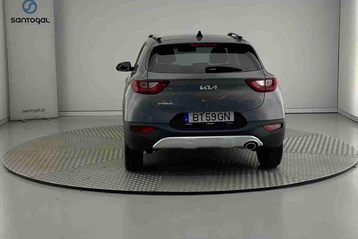 kia-stonic-2025-gasolina-1197cc