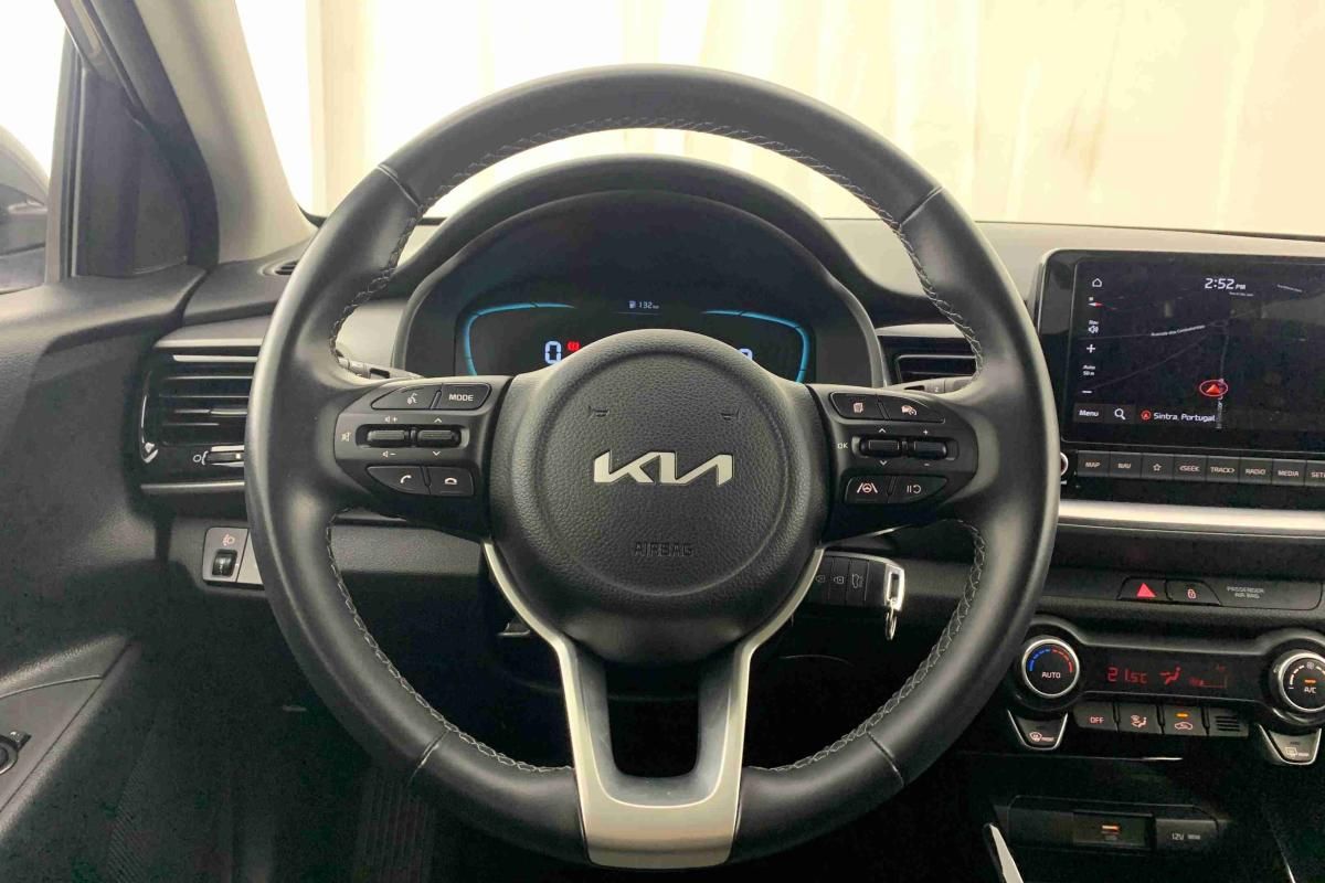 kia-stonic-2025-gasolina-1197cc