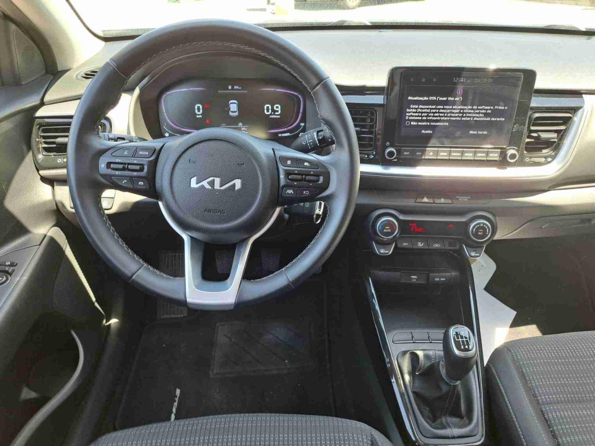 kia-stonic-2025-gasolina-998cc