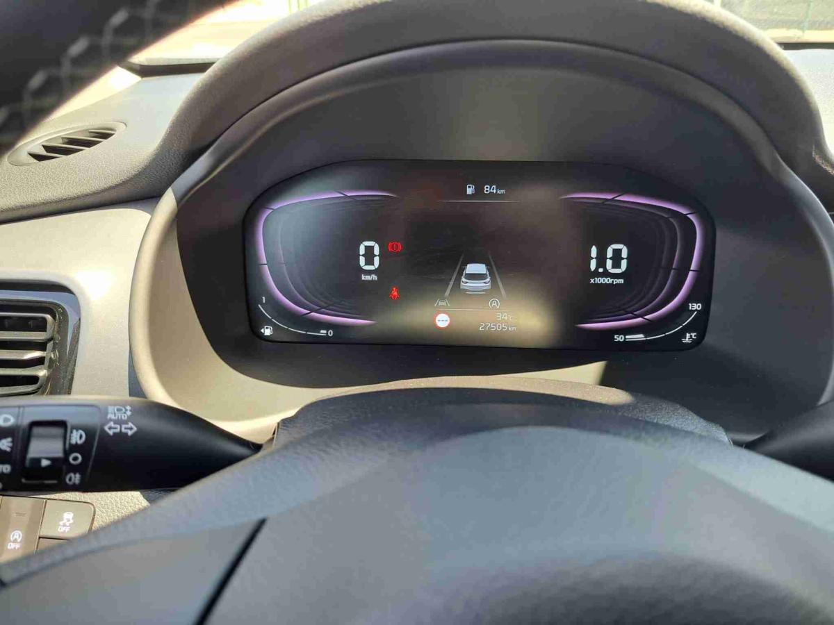 kia-stonic-2025-gasolina-998cc