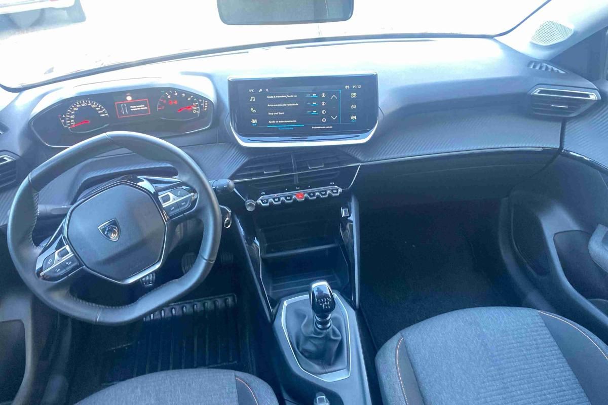 peugeot-208-2025-gasolina-1199cc