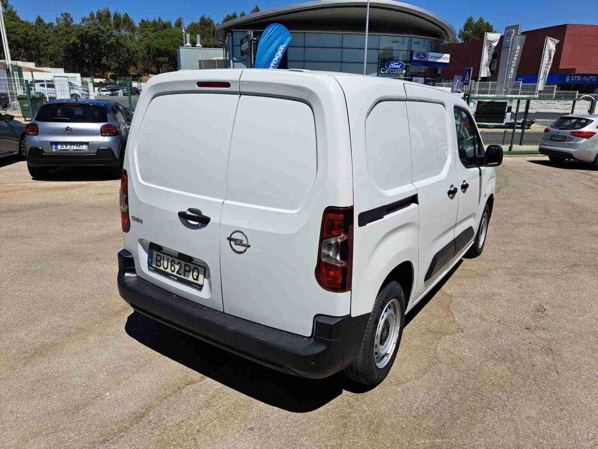 opel-combo-2025-diesel-1499cc