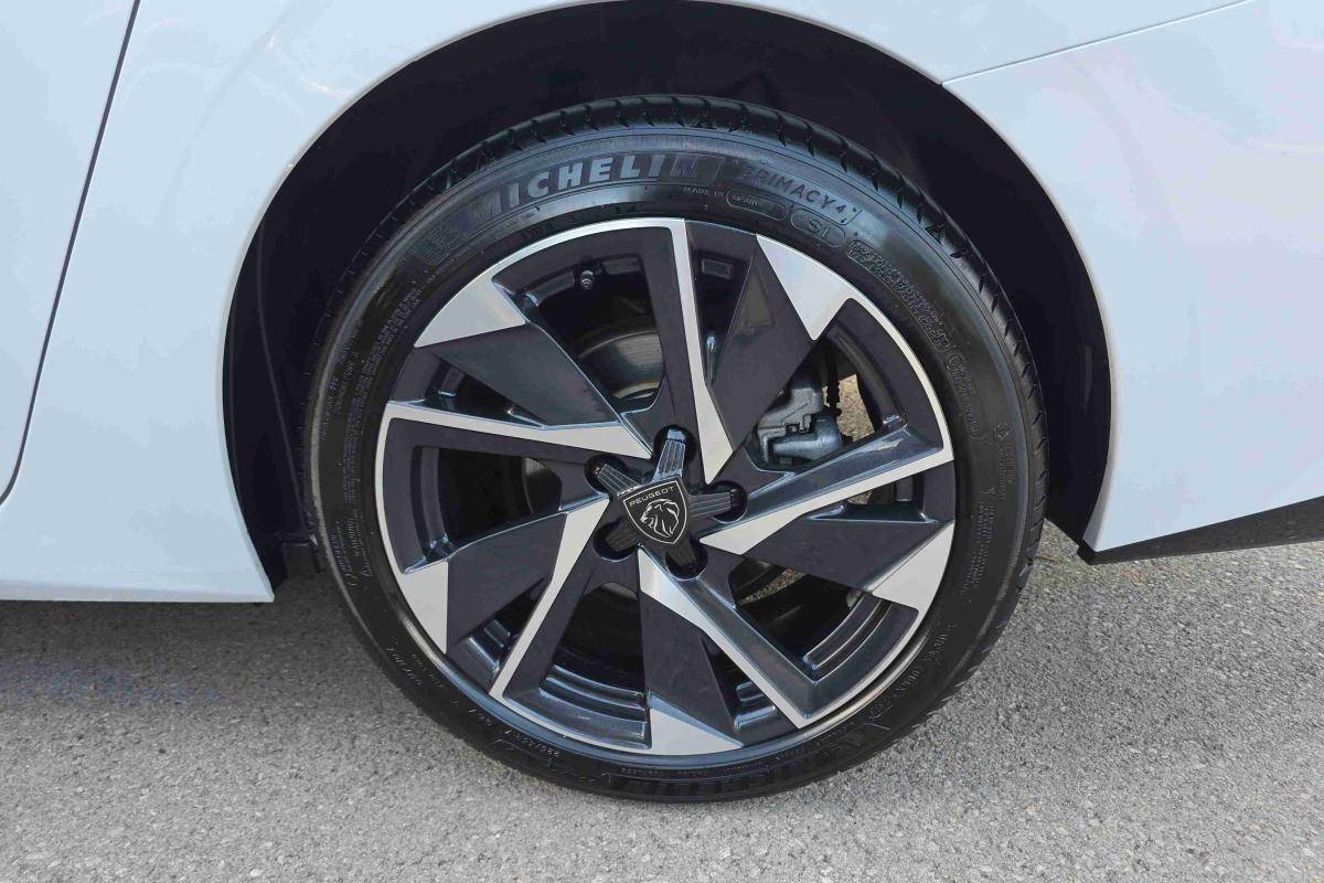 peugeot-308-sw-2025-gasolina-1199cc