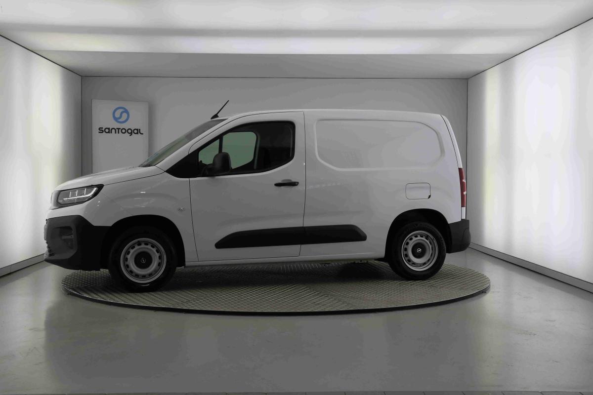 opel-combo-2025-diesel-1499cc