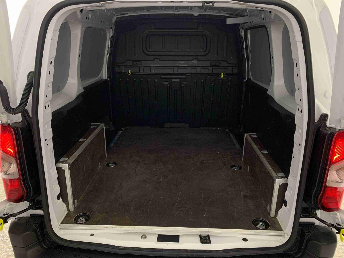 opel-combo-2025-diesel-1499cc