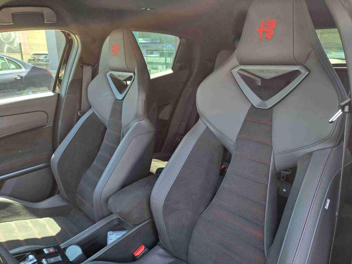 alfa-romeo-junior-2025-eletrico-0cc