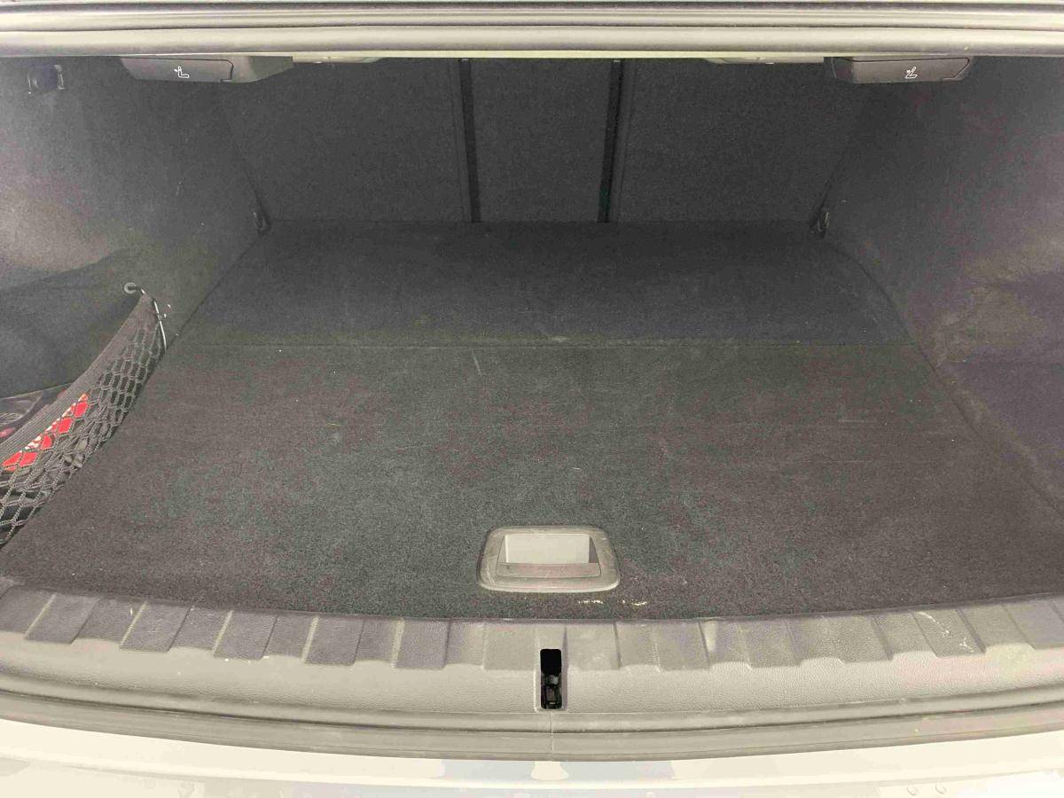 bmw-320-2024-hibrido-1998cc