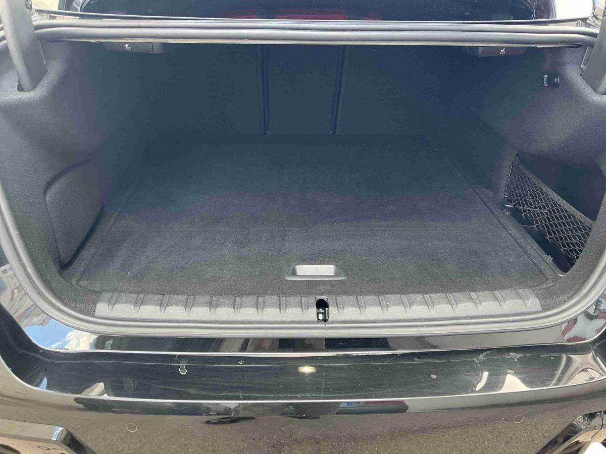 bmw-321-2025-gasolina-1499cc