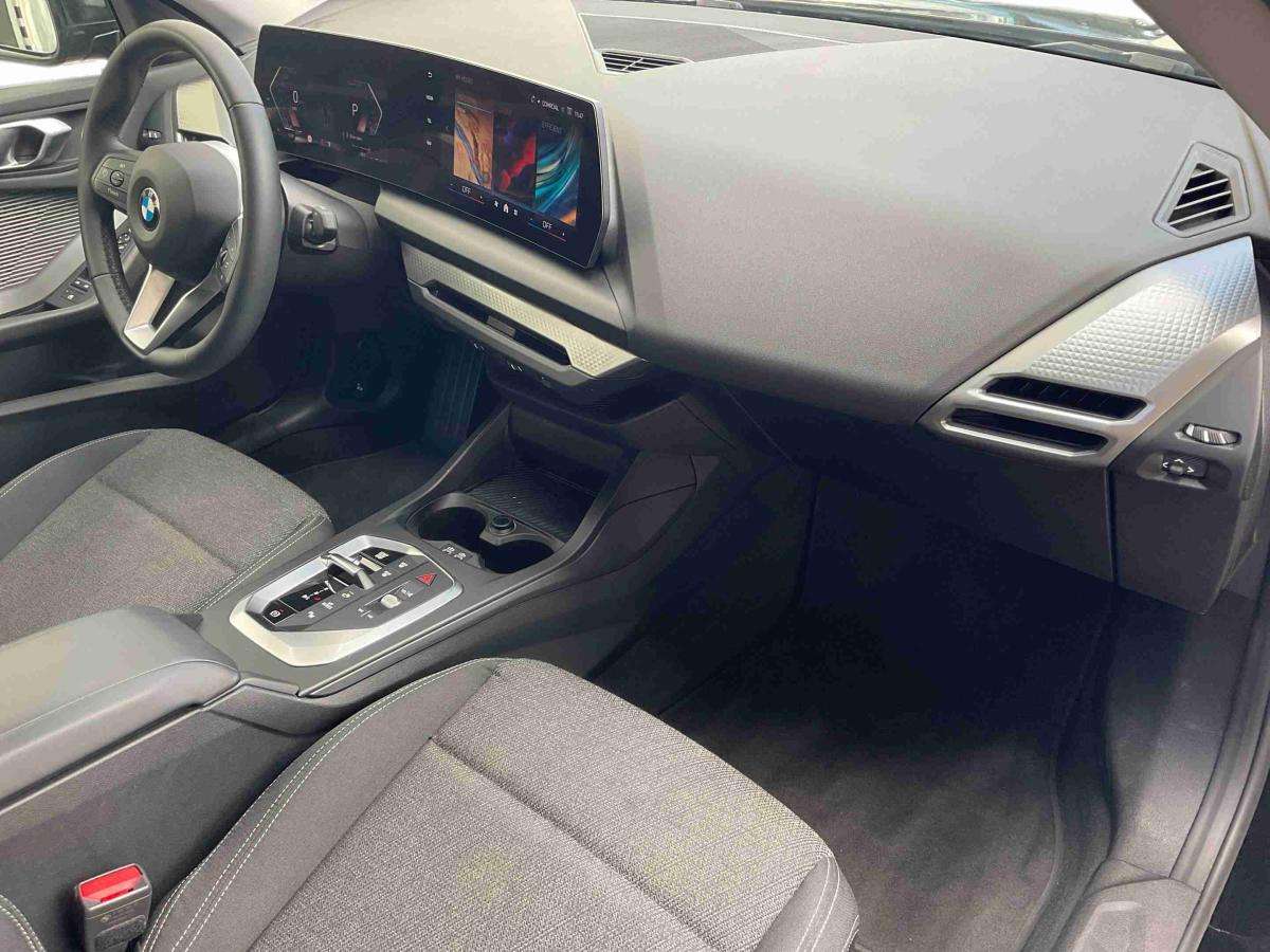 bmw-321-2025-gasolina-1499cc