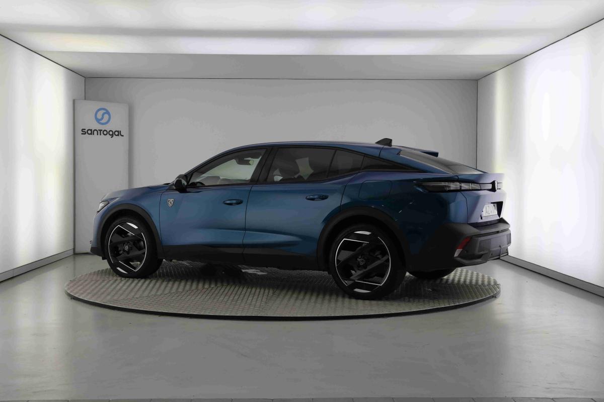 peugeot-408-2023-hibrido-1598cc