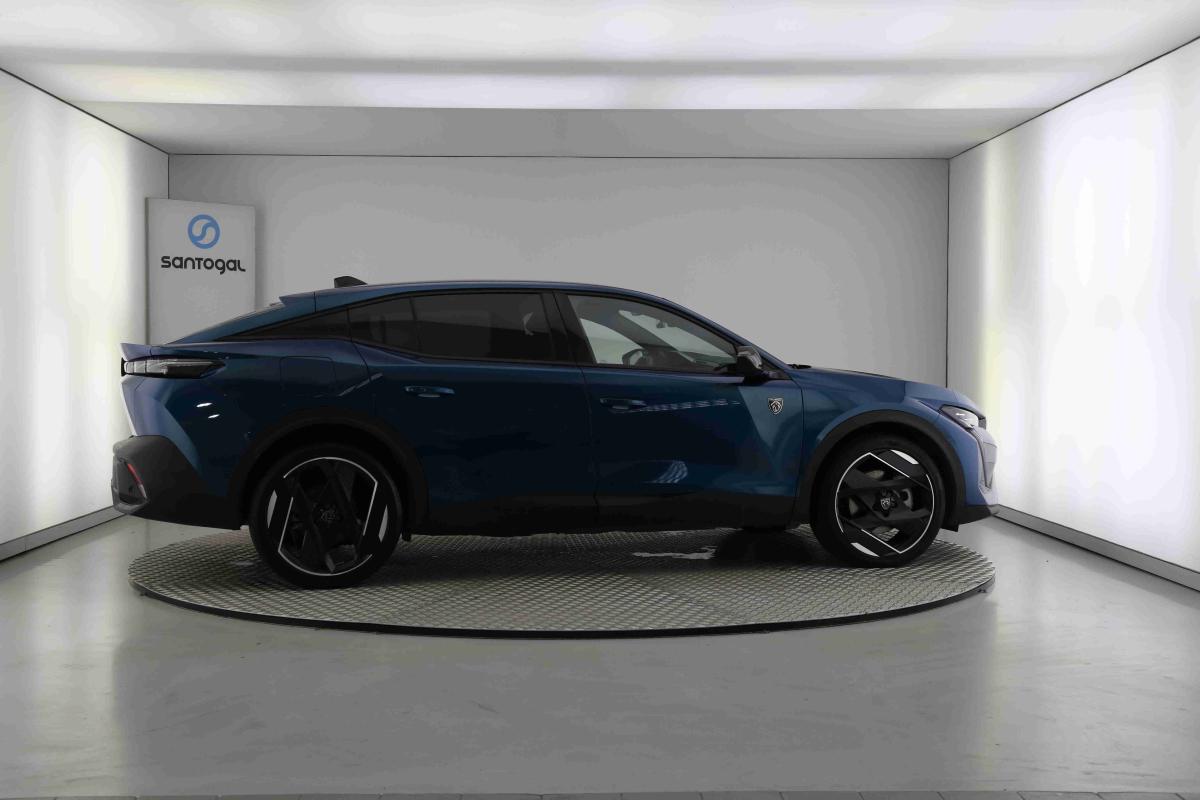 peugeot-408-2023-hibrido-1598cc