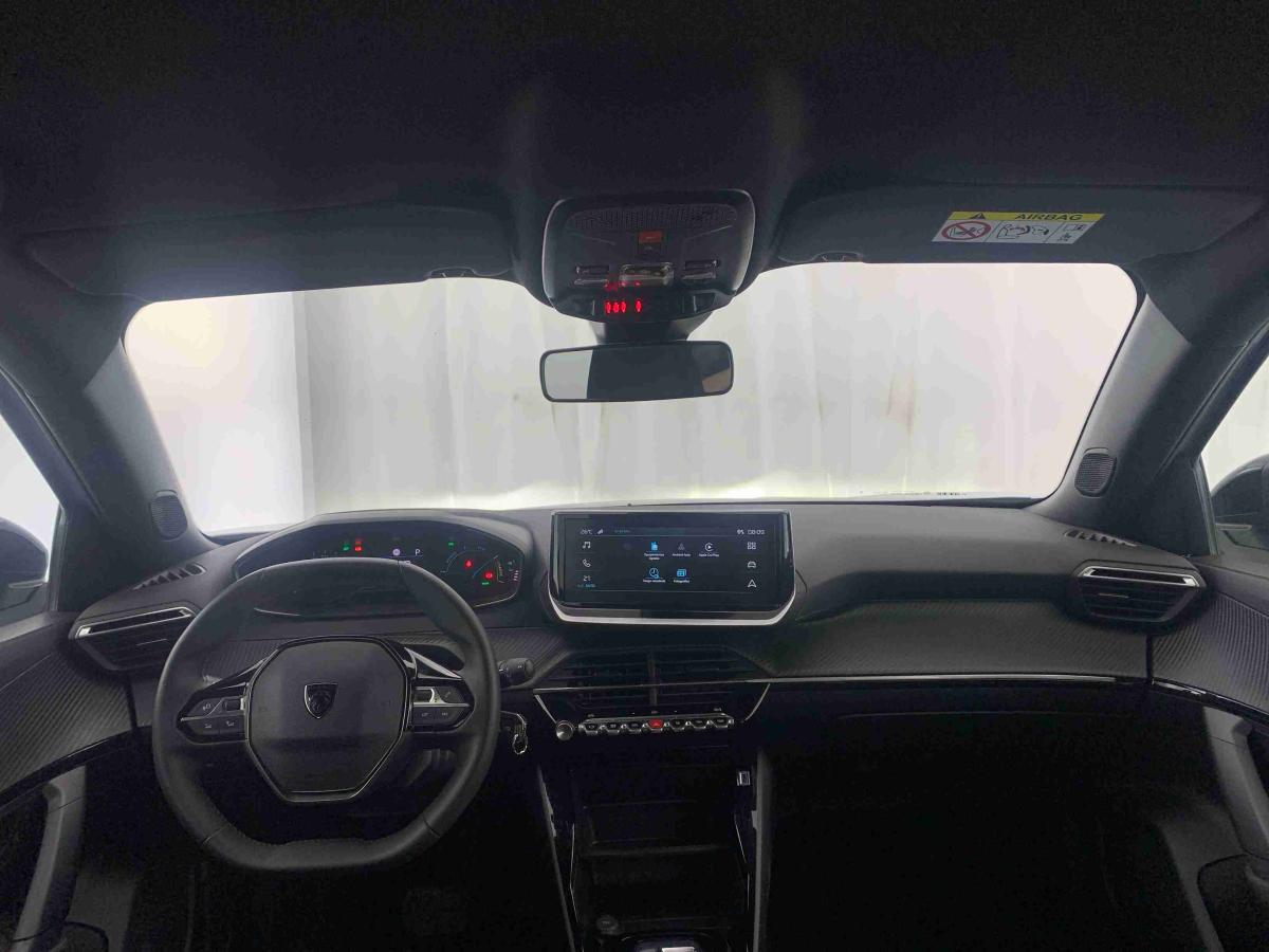 peugeot-e-2008-2025-eletrico-0cc