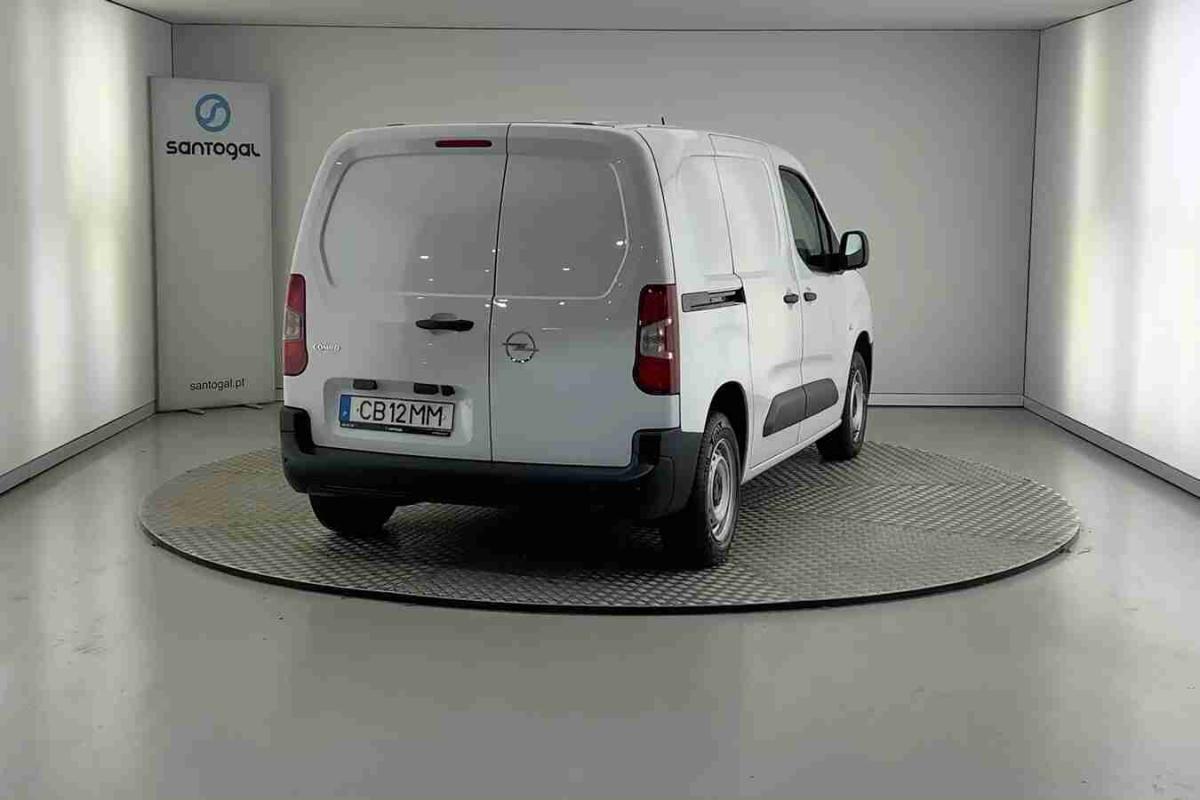 opel-combo-2025-diesel-1499cc