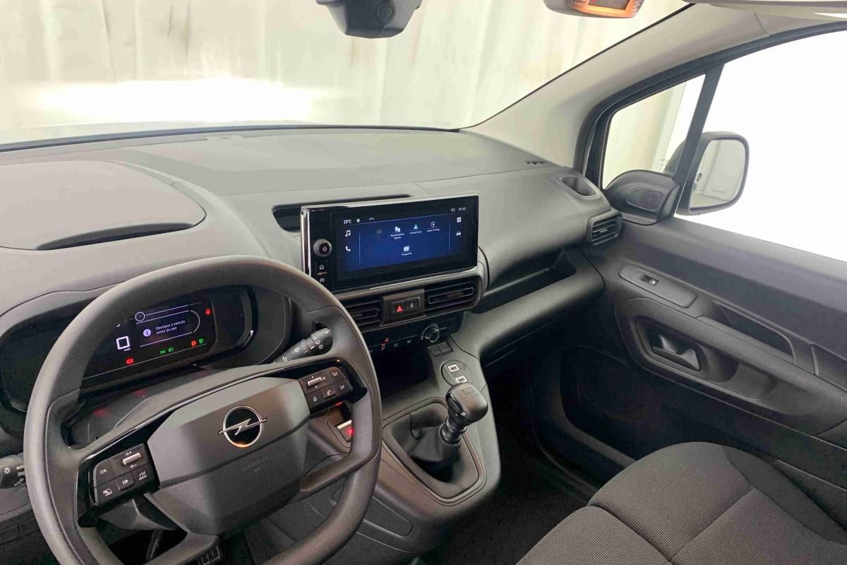 opel-combo-2025-diesel-1499cc