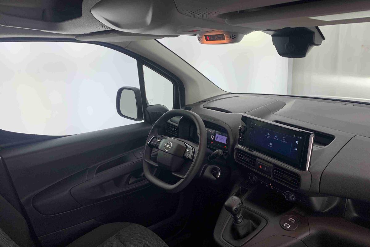 opel-combo-2025-diesel-1499cc