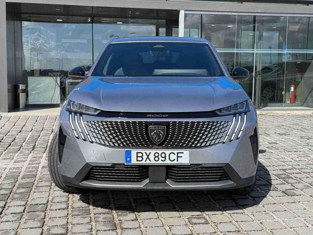 peugeot-e-3008-2025-eletrico-0cc