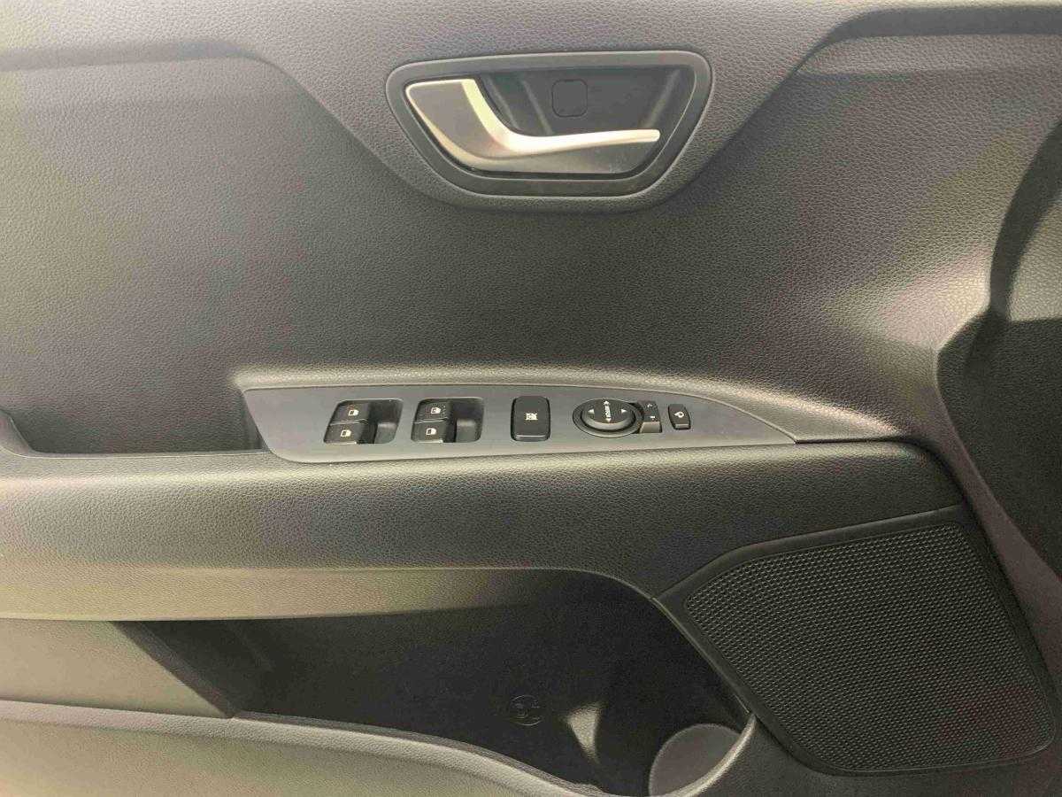 kia-stonic-2025-gasolina-998cc