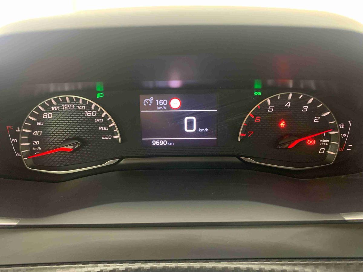 peugeot-208-2024-gasolina-1199cc