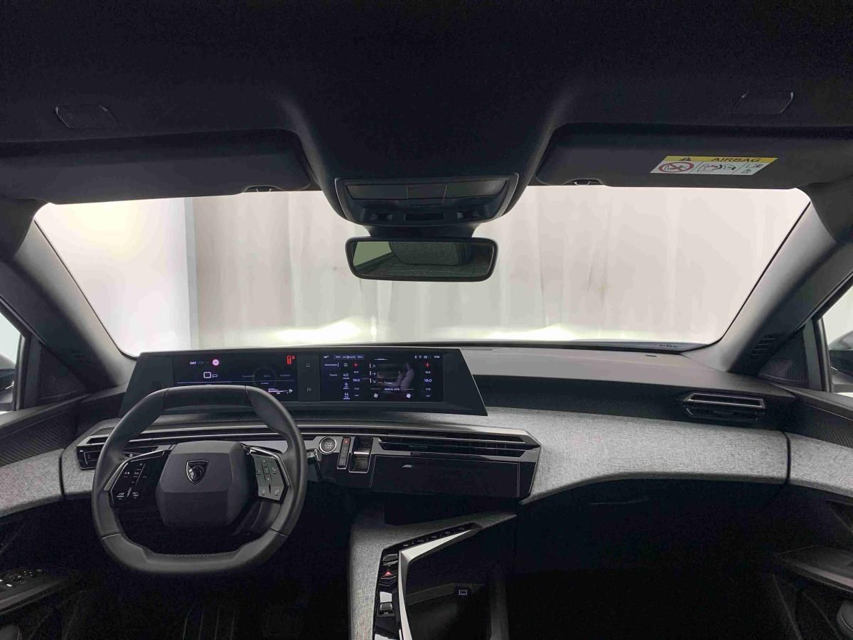 peugeot-5008-2025-gasolina-1199cc
