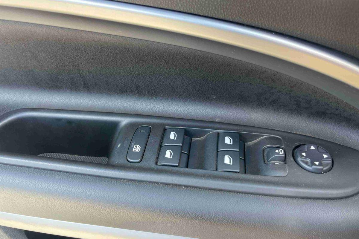 jeep-avenger-2025-gasolina-1199cc