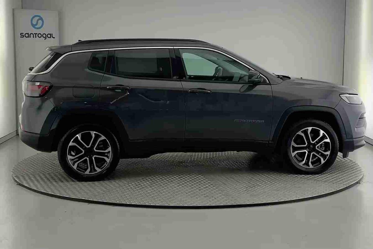 jeep-compass-2024-hibrido-1332cc