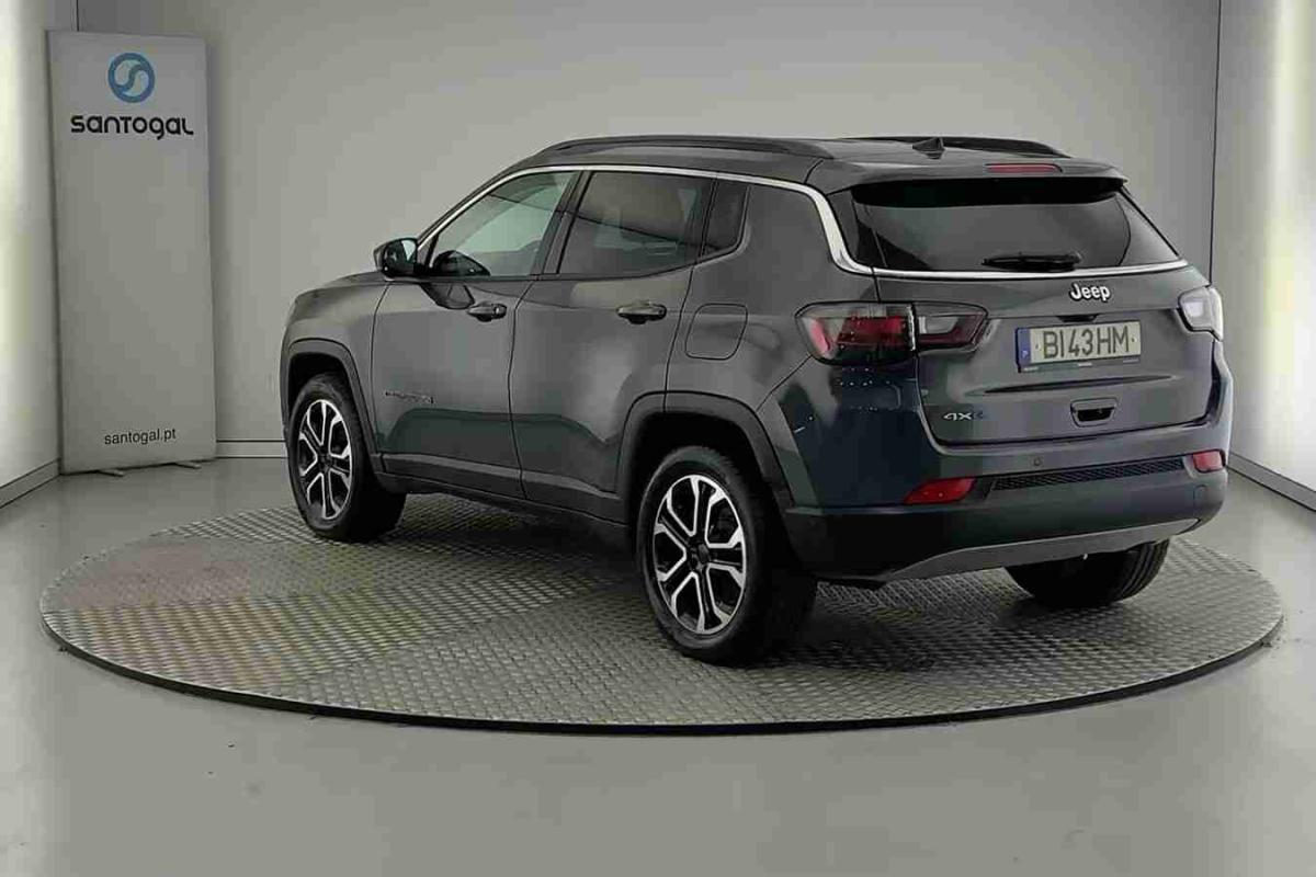 jeep-compass-2024-hibrido-1332cc