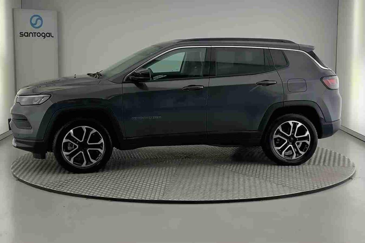 jeep-compass-2024-hibrido-1332cc