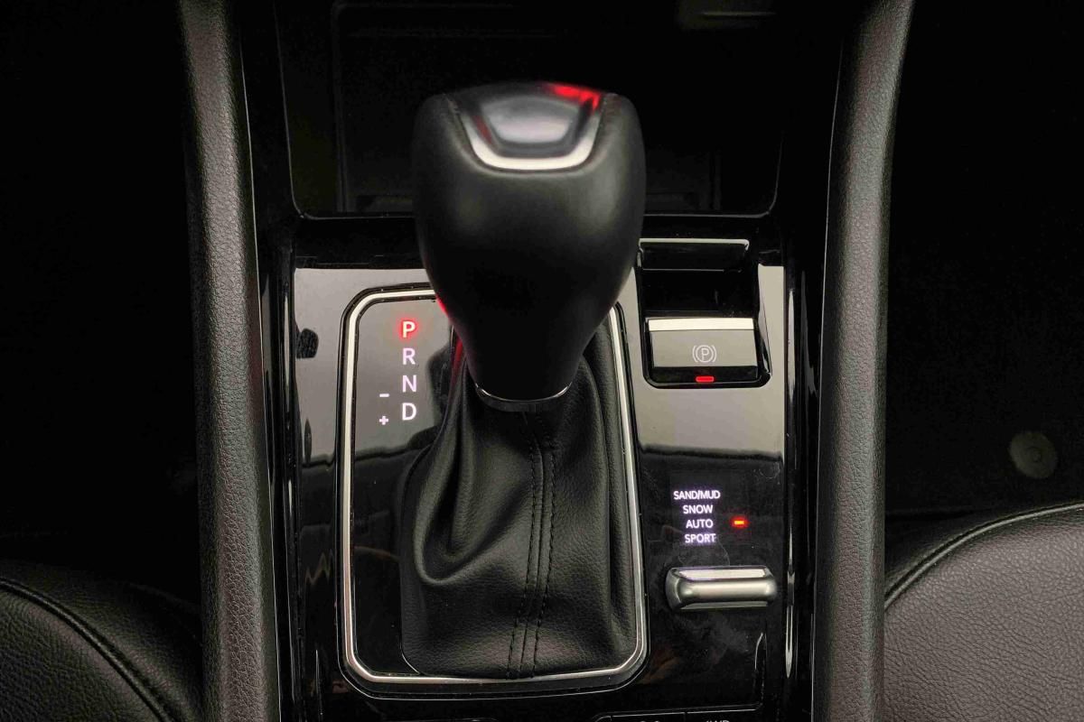 jeep-compass-2024-hibrido-1332cc