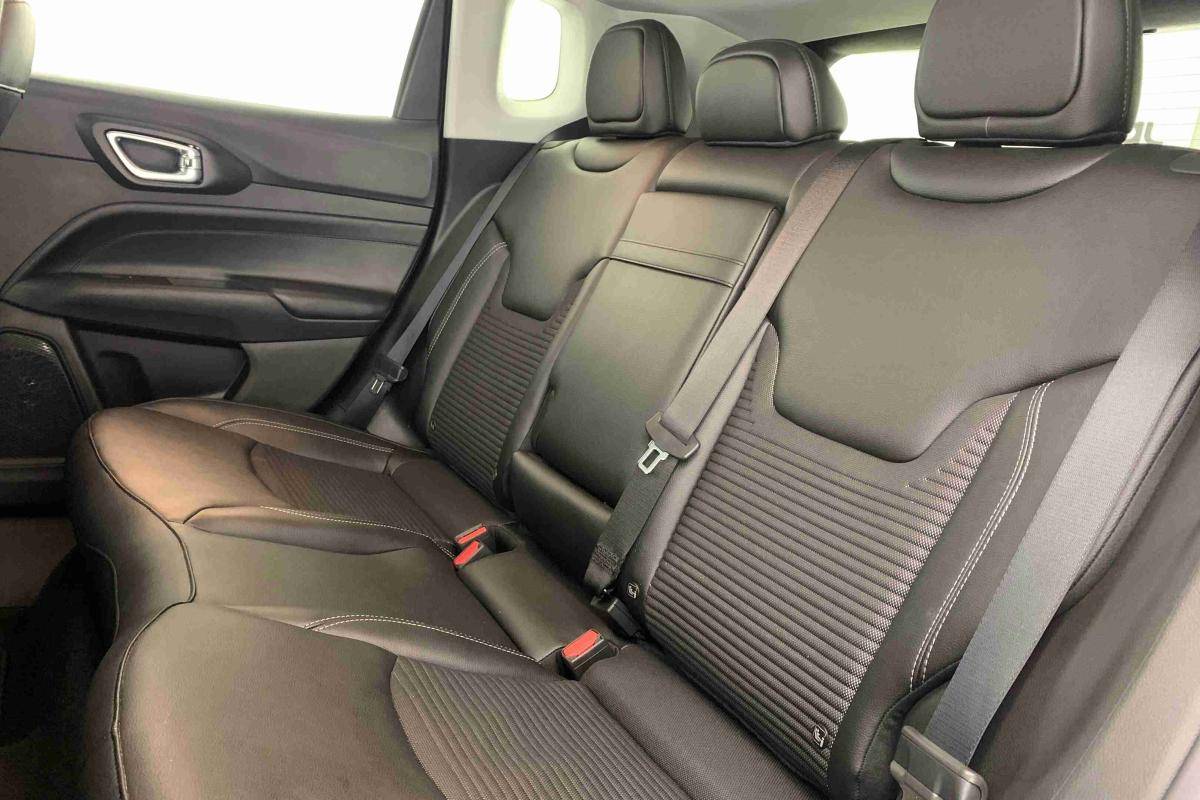 jeep-compass-2024-hibrido-1332cc