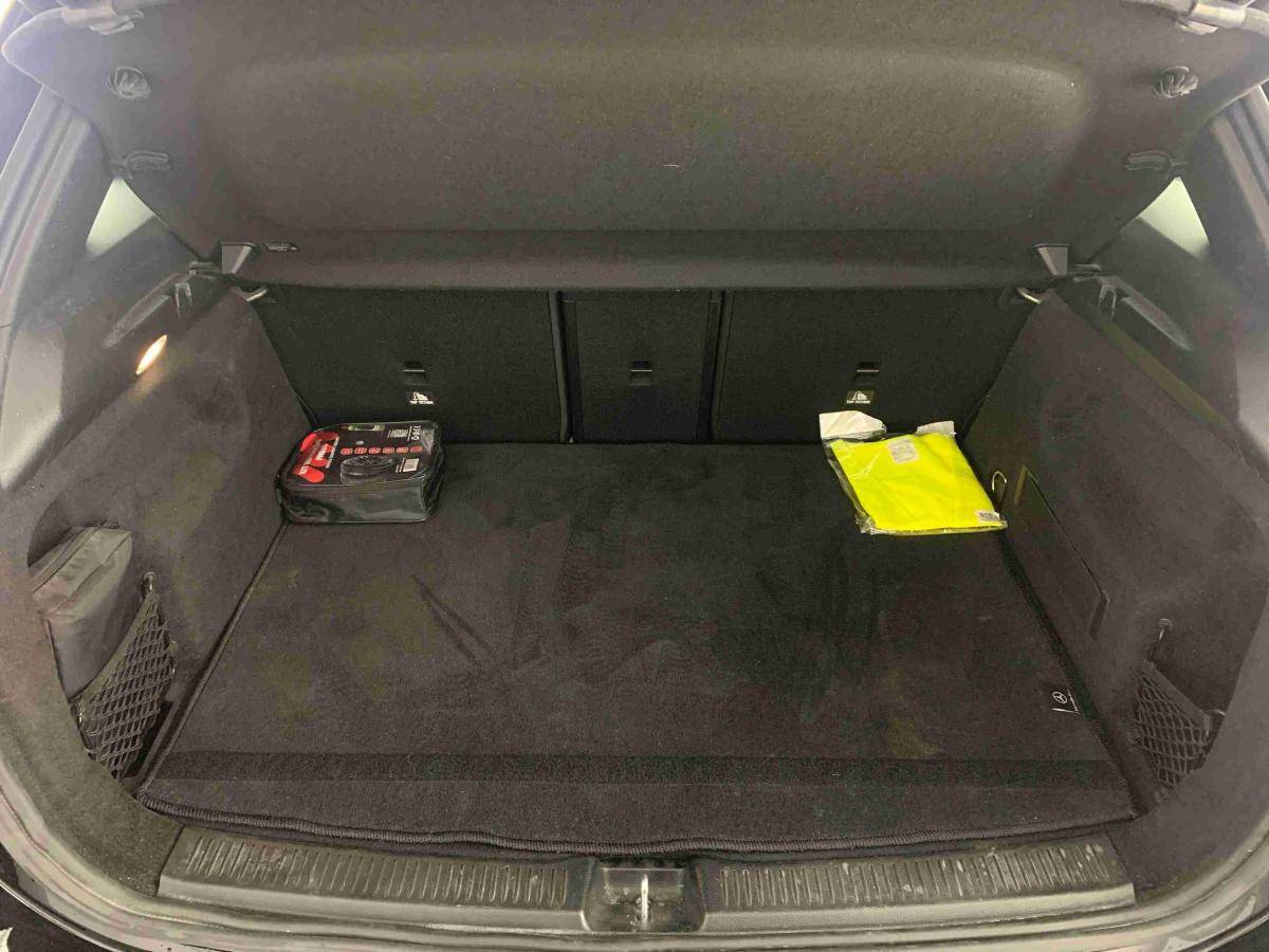 mercedes-benz-200-2019-gasolina-1332cc