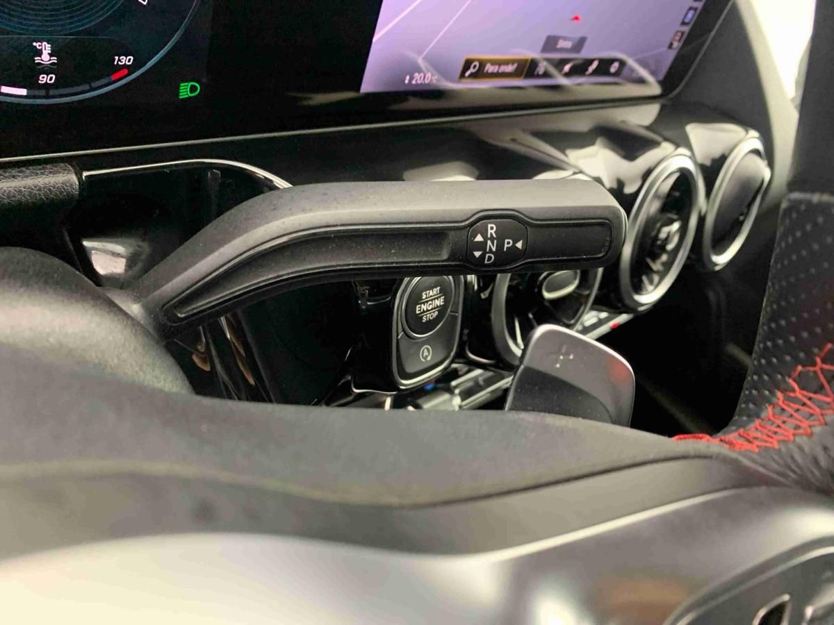 mercedes-benz-200-2019-gasolina-1332cc