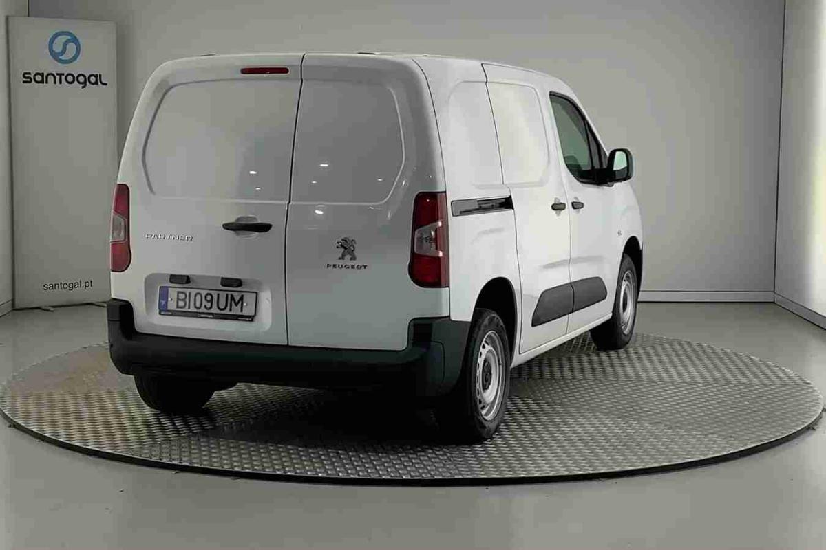 peugeot-partner-2024-diesel-1499cc