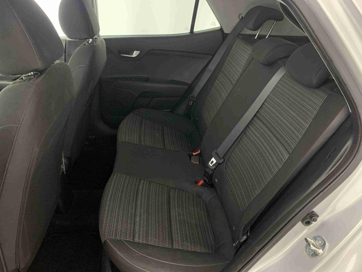 kia-stonic-2025-gasolina-998cc