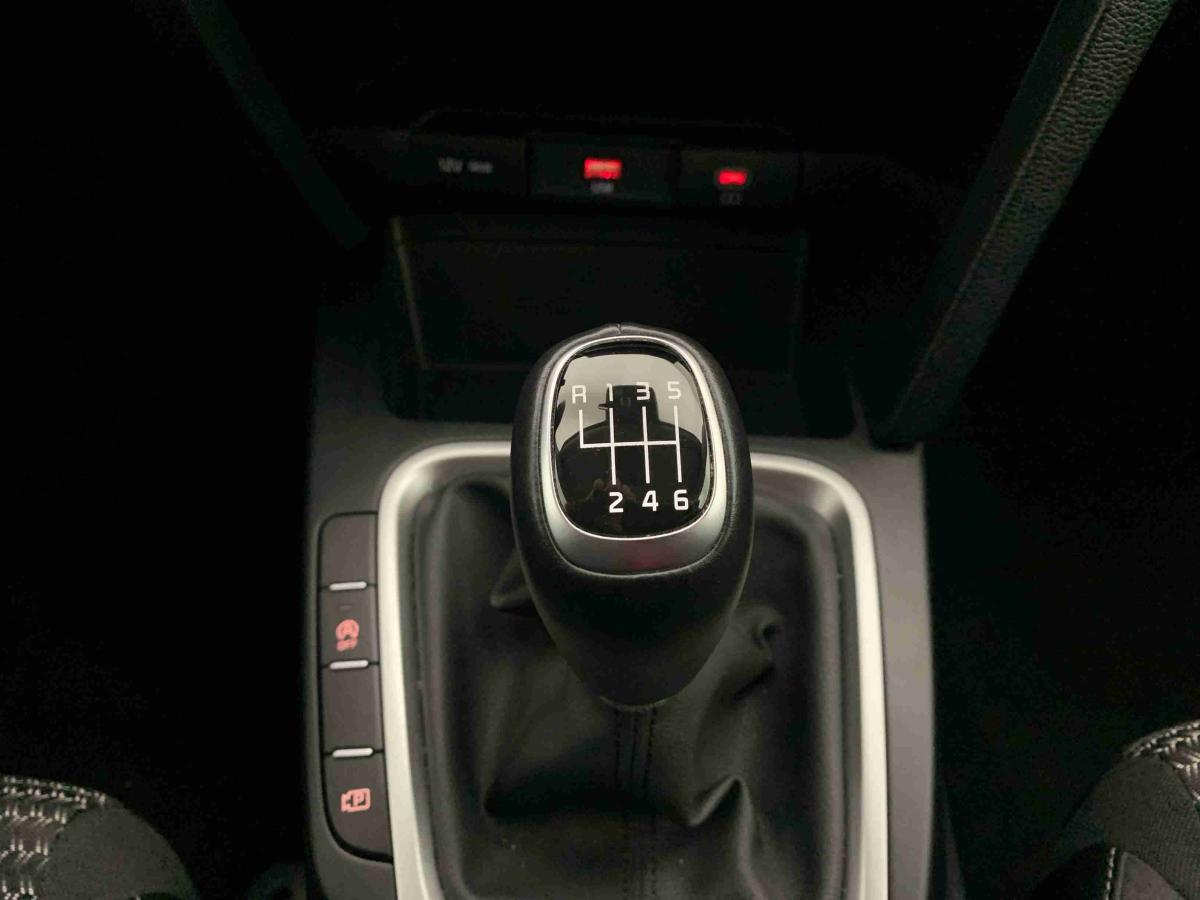 kia-xceed-2025-gasolina-998cc