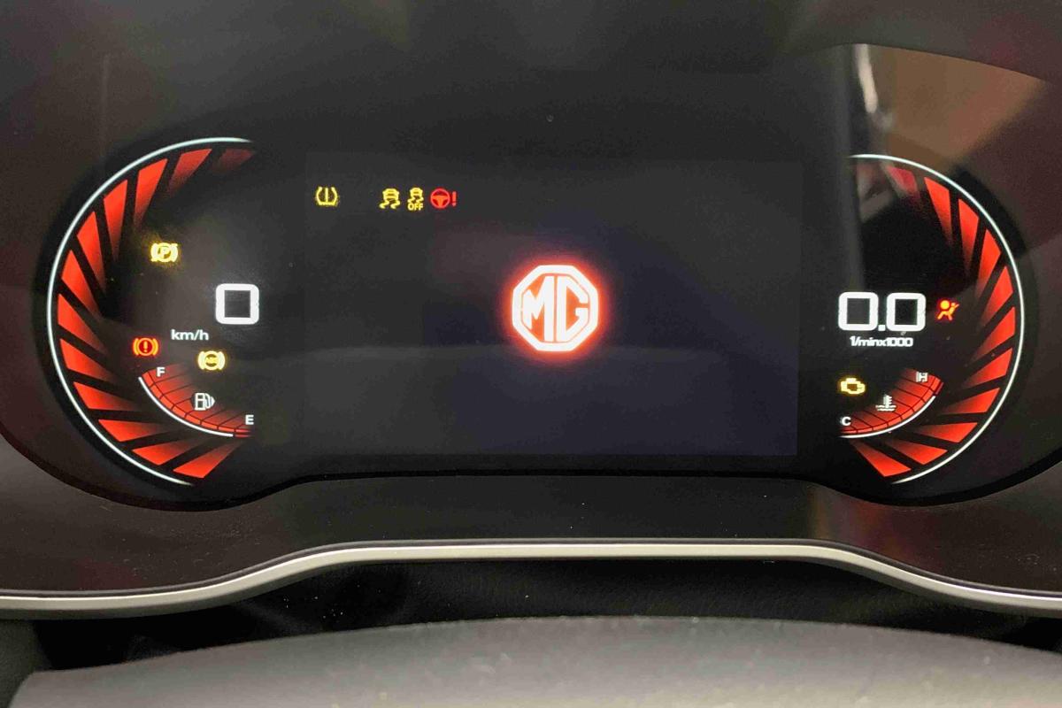 mg-ya-2025-gasolina-999cc