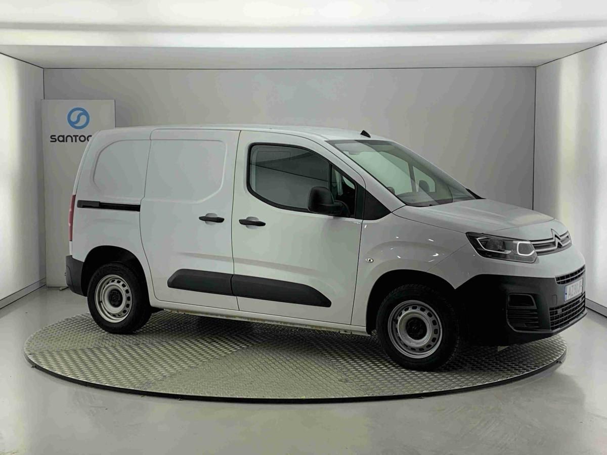 citroen-berlingo-2023-diesel-1499cc
