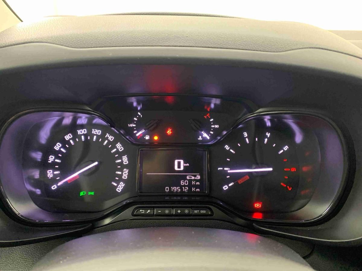 citroen-berlingo-2023-diesel-1499cc